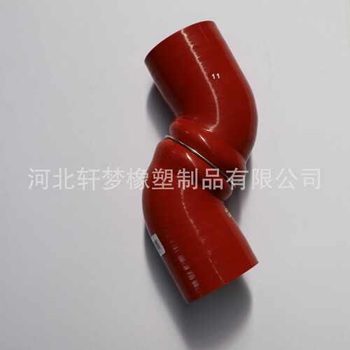 重汽轻卡/豪沃/豪曼 原厂配套 中冷器连接胶管LG9704530532/1