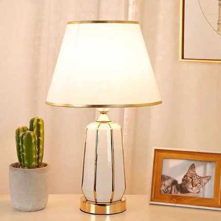 美式书房轻奢陶瓷台灯家居卧室床头台灯跨境货源table lamp