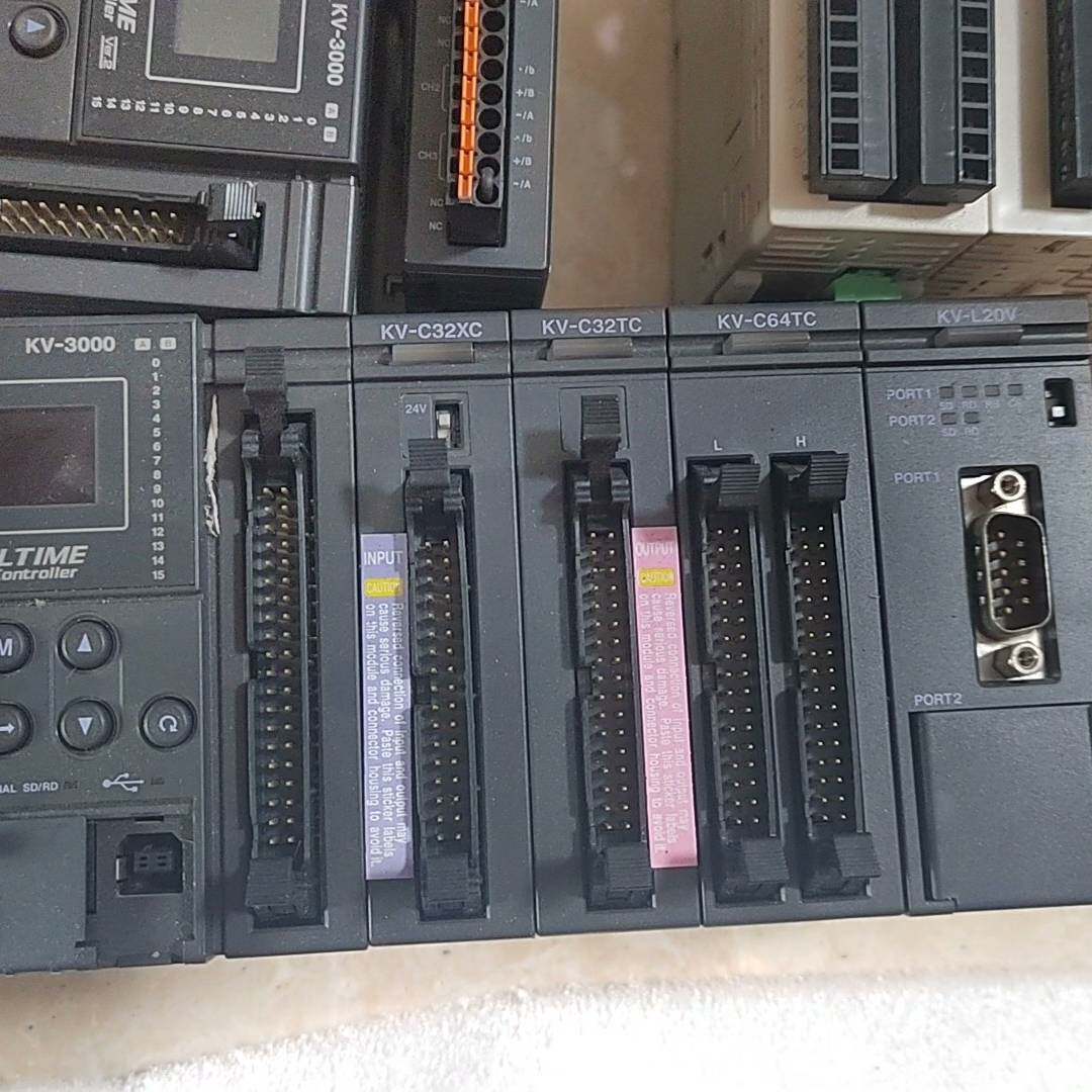 议价基恩士PLC一套，KV-3000。带模块KV-32XC。KV