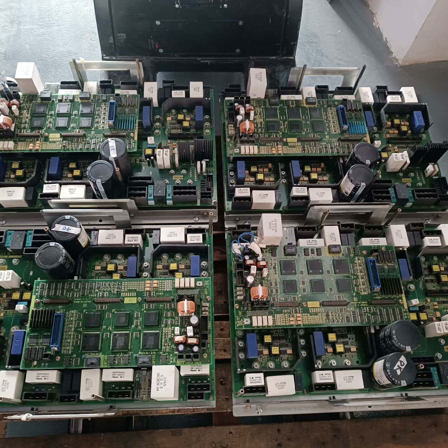 议价A06B-6105-H002发那科本体放大器FANUC机器人