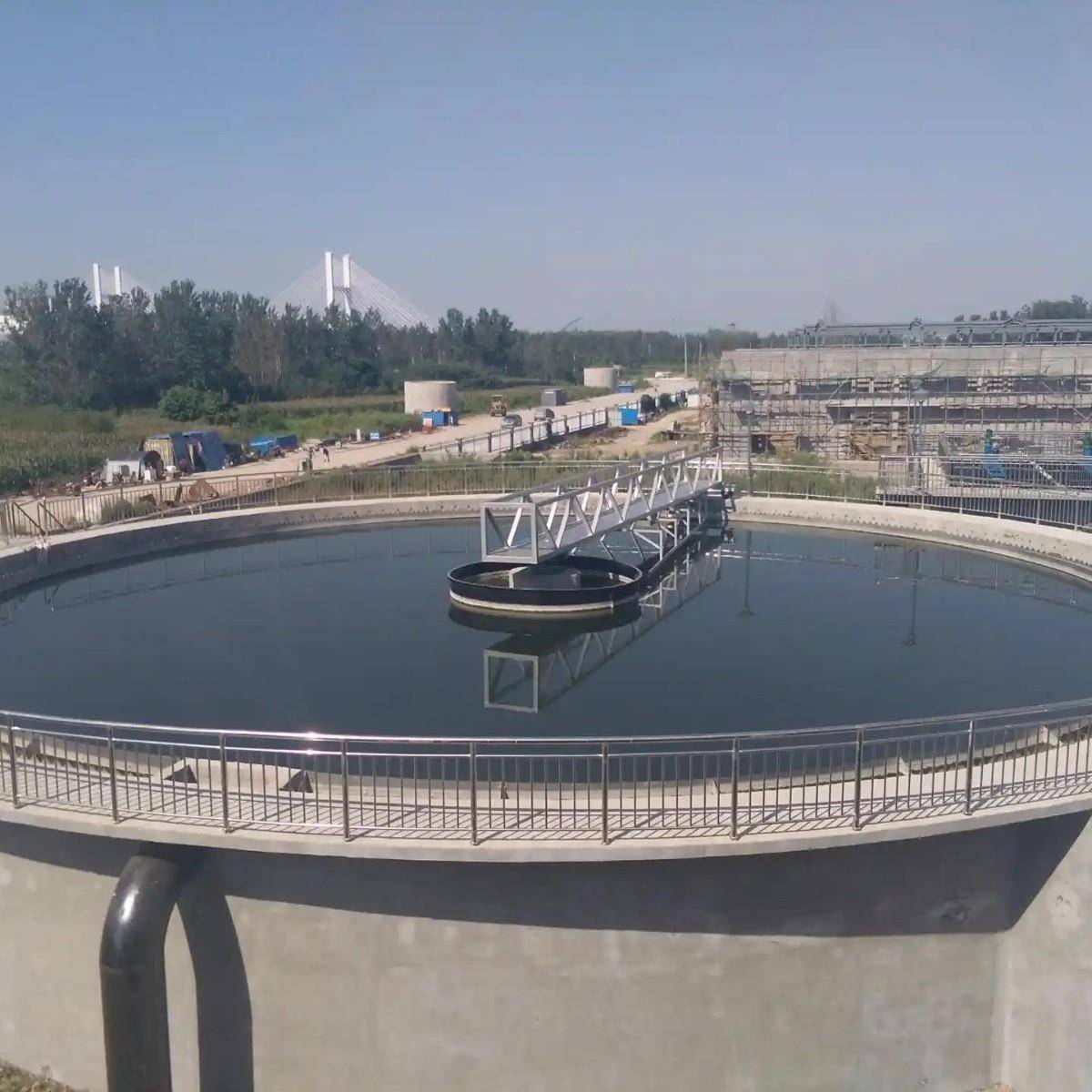 中心传动刮泥机二沉池浓缩机垂架式刮吸泥机污水处理设备吸泥机