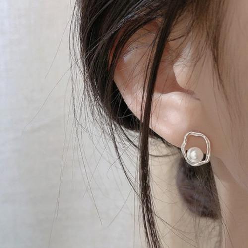 srrmhyn925银几何耳钉女2023年新款潮气质轻奢蛋形圈圈仿珍珠耳