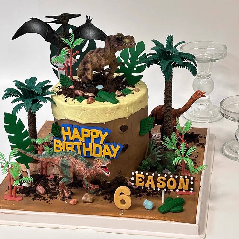 恐龙乐园蛋糕装饰侏罗纪霸王龙爆龙恐龙男孩周岁生日蛋糕摆件插件