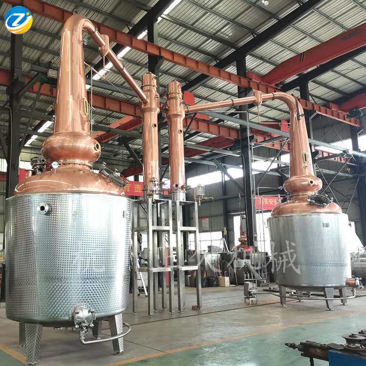 单一麦芽威士忌壶式蒸馏设备酿酒器铜壶蒸馏器大型反应釜
