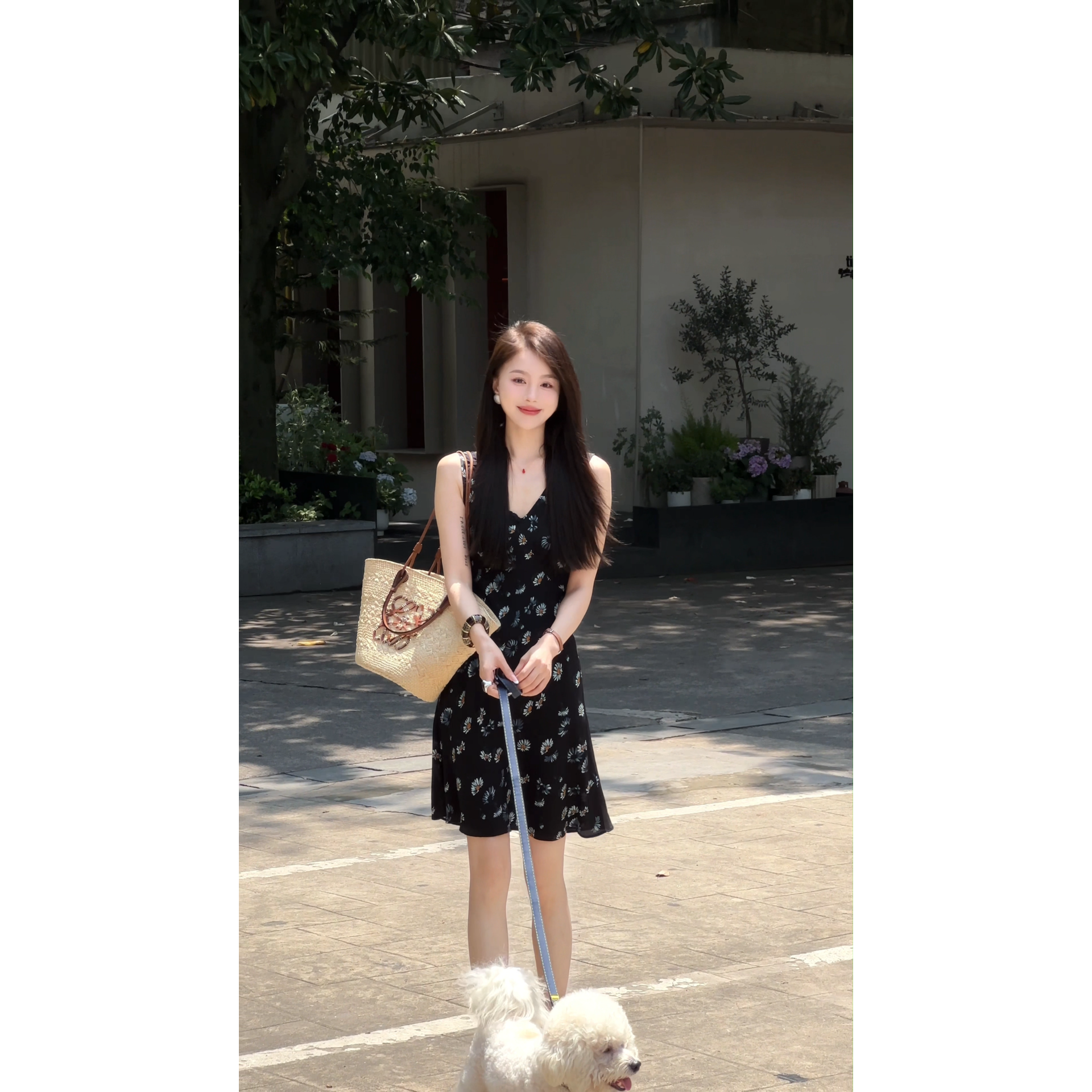 艾文文IRIS 小雏菊 26夏季“100桑蚕丝”轻奢花卉显瘦连衣裙26LYQ