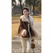 西班牙 2026冬款 艾文文IRIS 白鹅绒 狐狸毛轻奢羽绒服