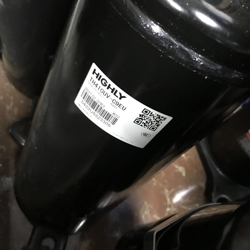 TH410UV-C9EU TH420RV-C9EU1 TH428RC-C9EU全新3匹日立空调压缩机