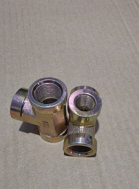 内丝三通中间zg1/4-两端zg3/8高压铁接头镀彩锌2分3分变径030203