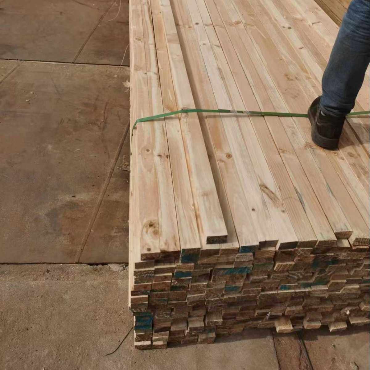 木条托盘料桉木包装木方打包装箱板材板材实木整板