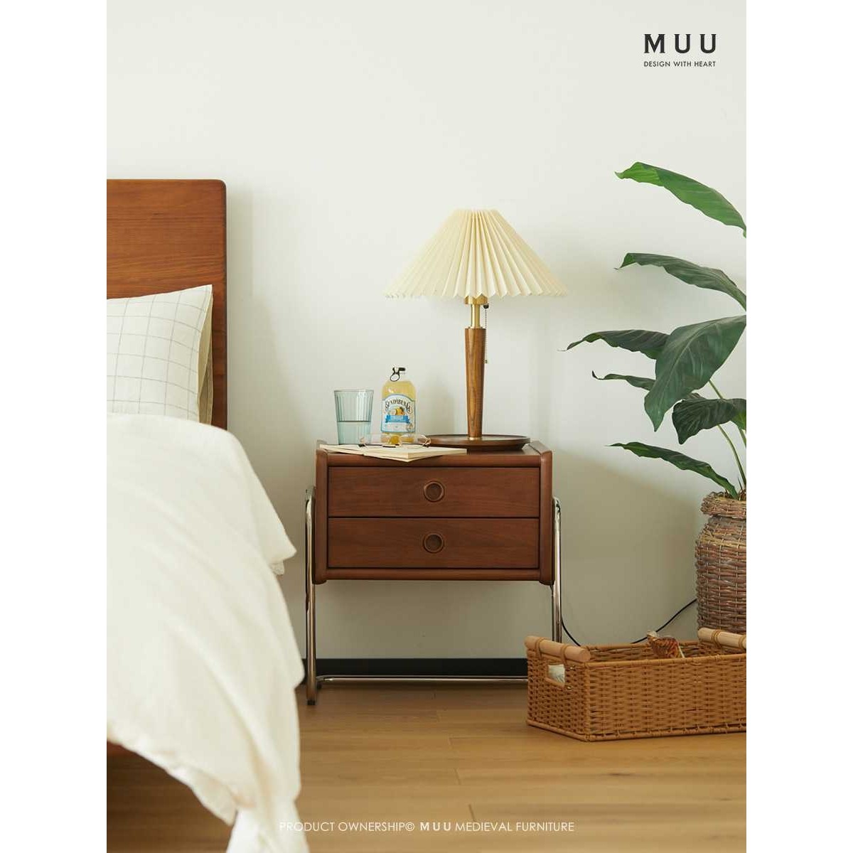 实木床头柜北欧复古卧室边柜储物收纳置物柜小户型ins不锈钢家具,3C数码配件,摄像机配件,淘宝优惠券,粉丝福利购,淘宝优惠卷