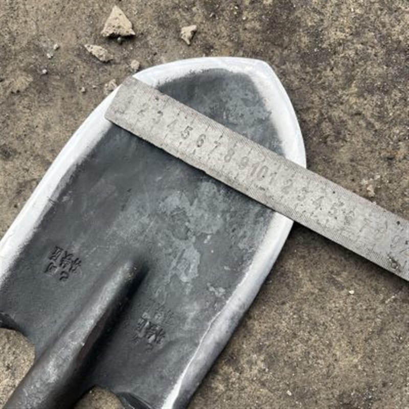 手工锻打小号装柄工兵铲户v外开路铲斧多功能锹铲驴友野营铲子斧