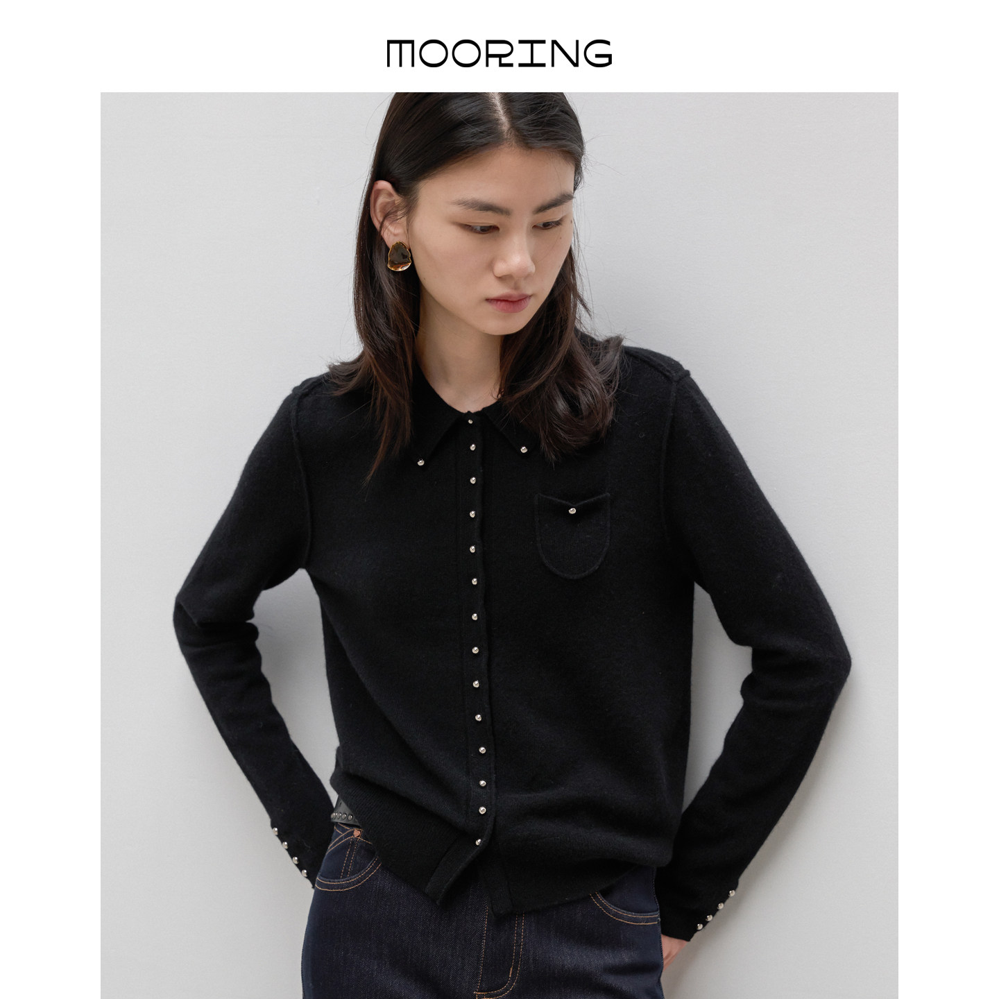 MOORING泊 26秋冬羊绒混纺针织开衫翻领金属圆珠扣短款显瘦毛衣