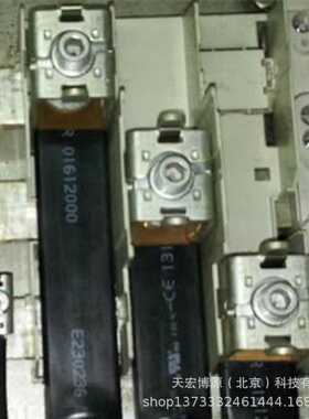 锁紧帽 DIII，配电版本  500 V  E 33 母线系统 厂家直发   31906