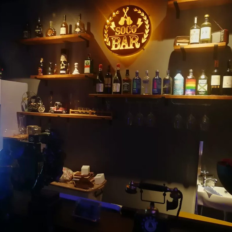 实木墙上置物架复古一字隔板壁挂书架客厅装饰墙面家用厨房收纳架