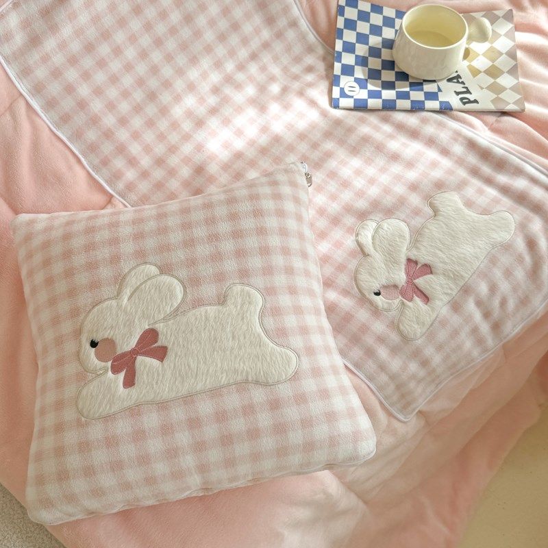 兔子抱枕被子两用加厚办公室折叠午睡枕头毯子二合一汽车靠枕车载