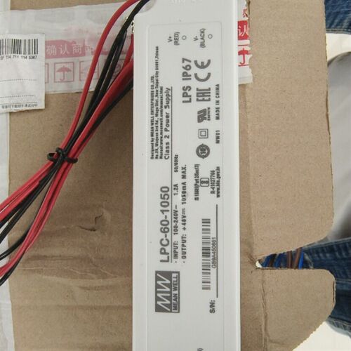 台湾明纬开关电源60W48V防水开关电源LPC-60-1050