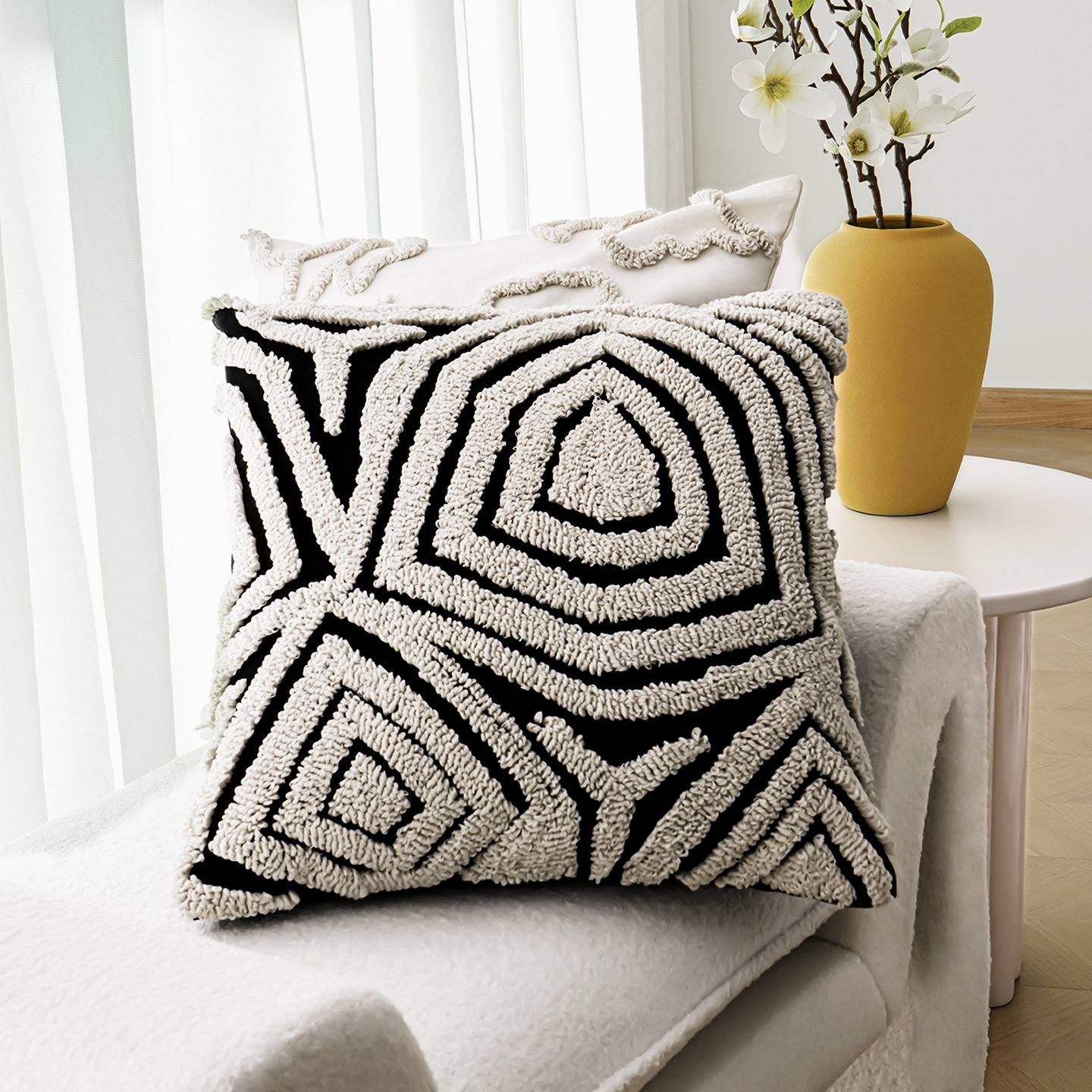 龙憩阁法式沙发抱枕客厅睡觉靠垫腰枕四季款高级感靠枕毛巾绣枕头