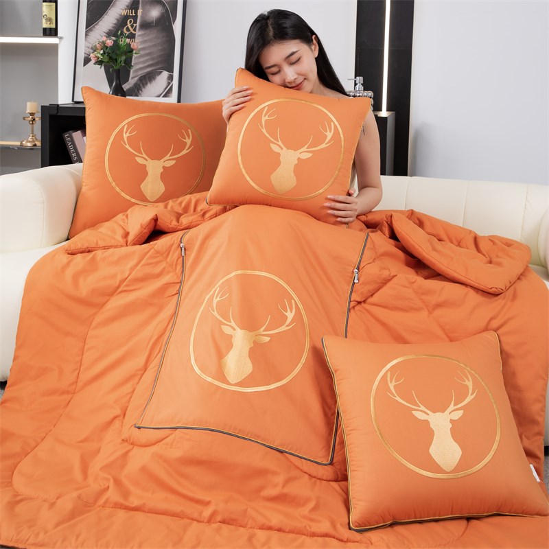 加大号抱枕c被子全棉两用车载靠垫沙发办公室午休空调被多功能