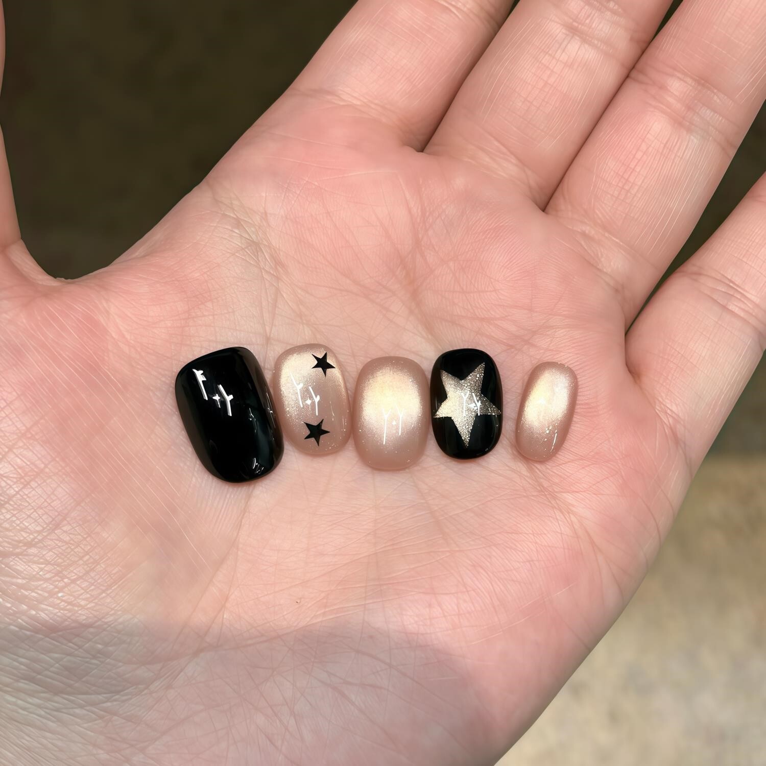 【星际】甜酷手绘五角星玻璃珠猫眼手工穿戴甲显白美甲成品指甲贴