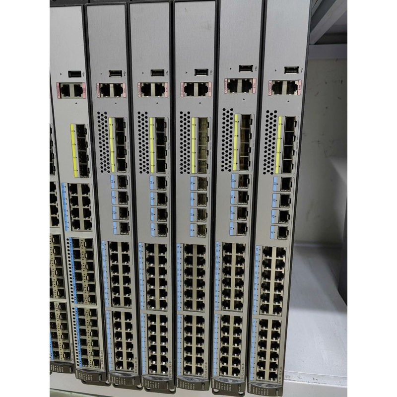 华为S5720-28X-SI交换机 功能完好。原厂封标没拆修