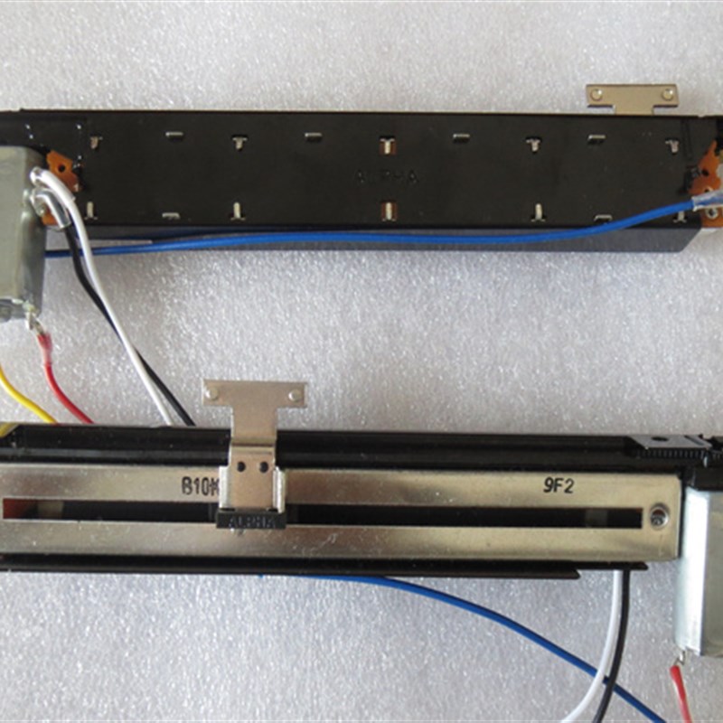 RA00B1M[Mono] ALPHA 151MM数码推子单联电位器 B10K 柄8T 端子