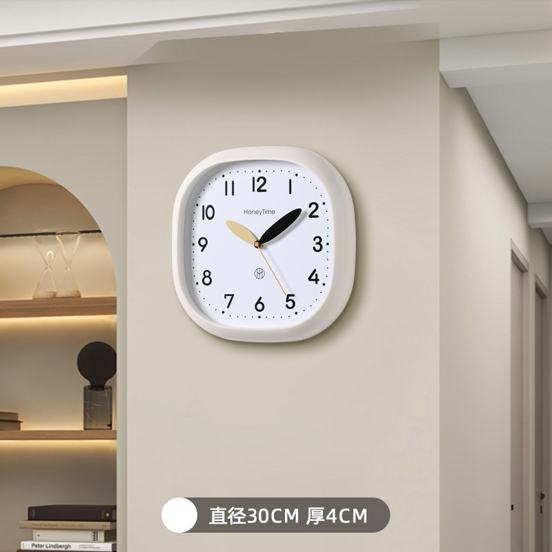 挂钟2025新款j现代简约大气高级感家用客厅网红时钟挂墙免打孔钟