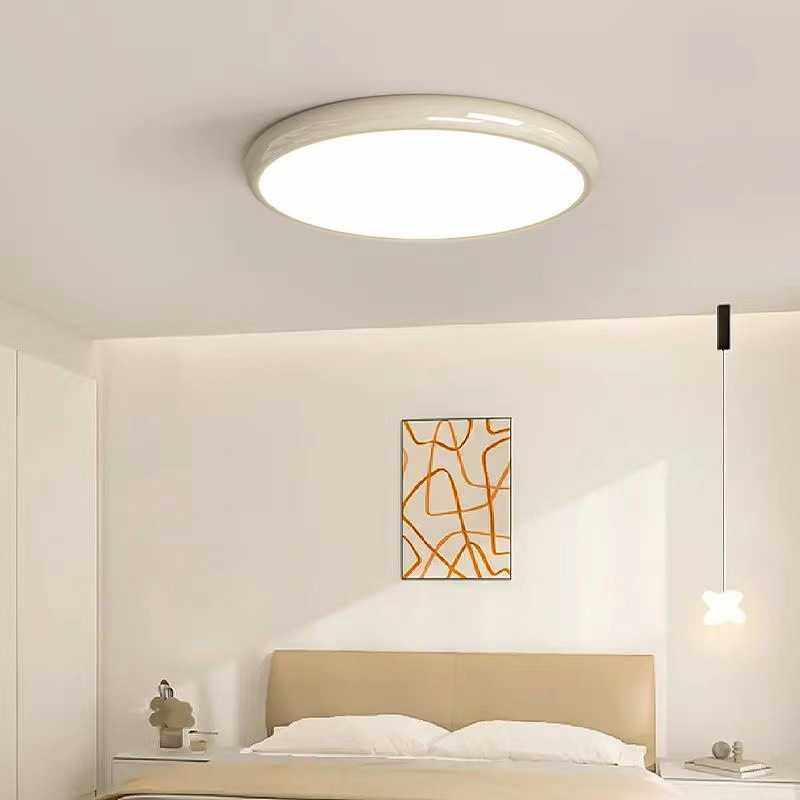 2023年新款LED奶油风吸顶灯现代简约家用圆形铁艺卧室书房灯具