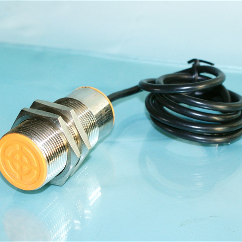 沪工宁波 电容式接近开关 LJC30A3-10-Z/AY PNP三线常闭