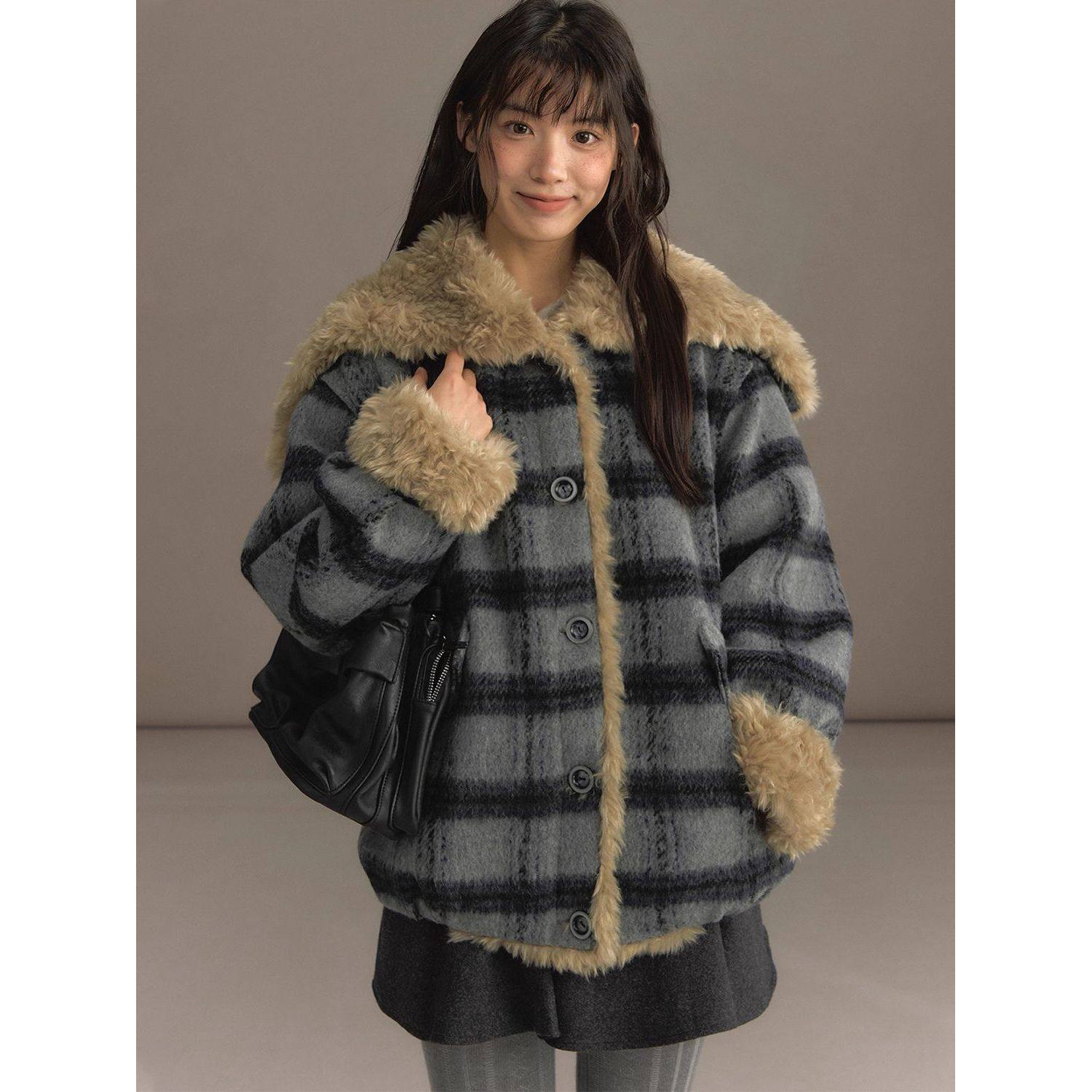 海上小画家 学院风海军领格子外套2025冬季宽松连帽毛领毛呢上衣,女装/女士精品,毛呢外套,淘宝优惠券,粉丝福利购,淘宝优惠卷