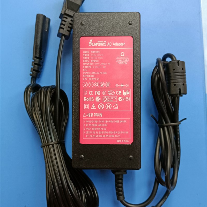 CRUWORKS 19V4.74A电源适配器ZF120A-1904740笔记本电脑充电器90W