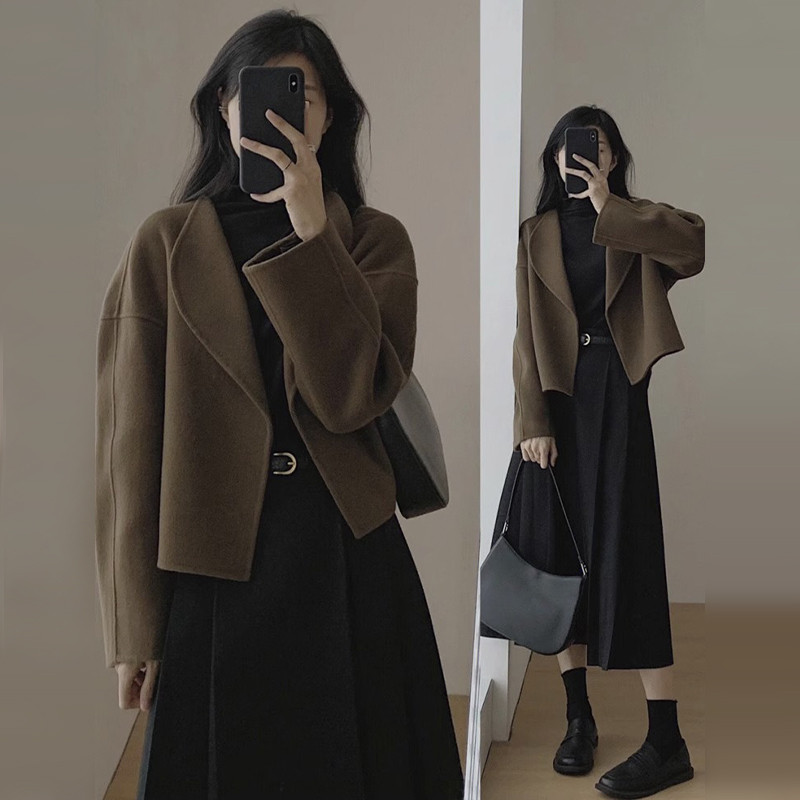 法式赫本风短款毛呢外套2025秋冬新款女装今年流行爆款高级感大衣