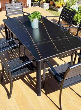 户园外塑木桌花椅组合庭院休闲椅子岩板MBI餐桌室外露天商艺用铁