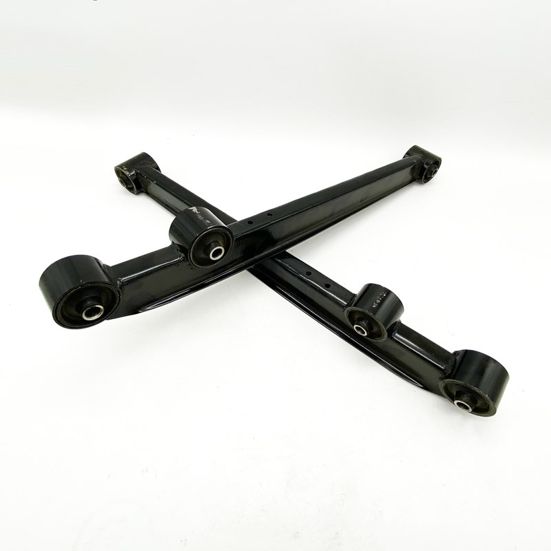 时风电动汽车轿车配件GD04AGD04B后支臂后托臂后摆臂总成带胶套