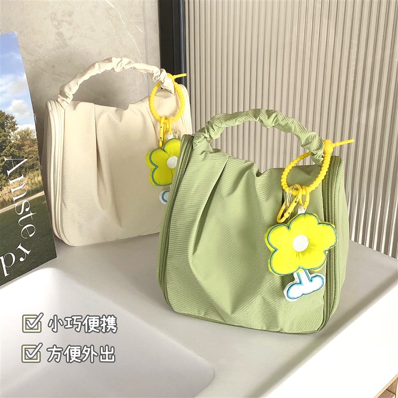 可爱化妆包2023新款女可携式大容量包包化妆品洗漱包旅行手提收纳