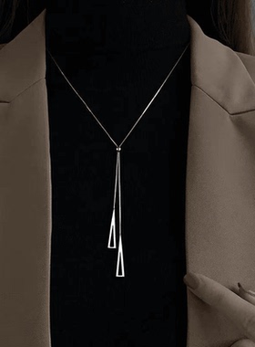 钛钢项链秋冬高级感百搭三角形流苏设计小众毛衣链不掉色轻奢时尚