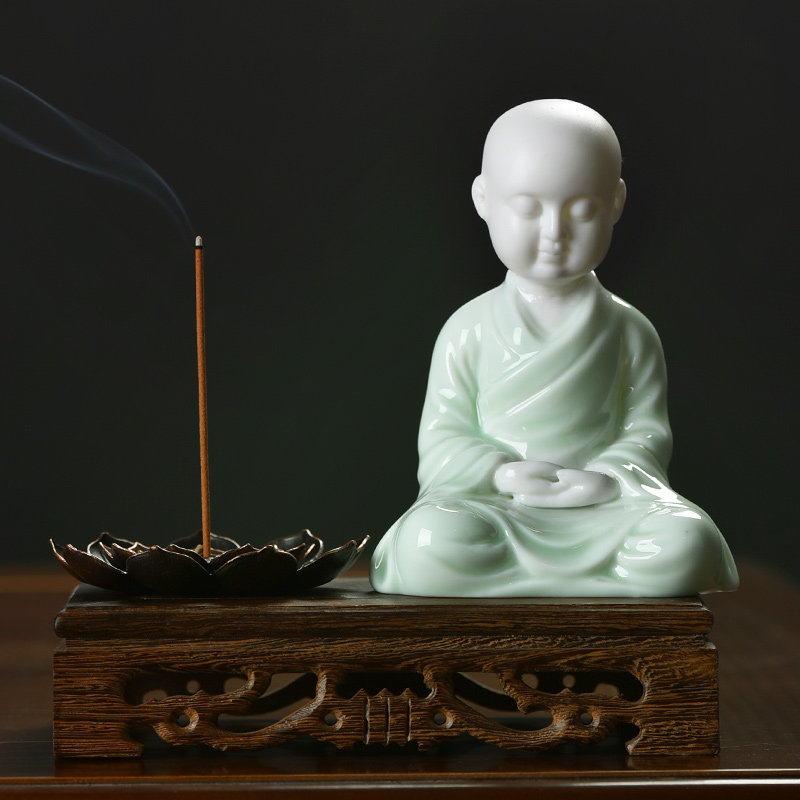 陶瓷小和尚摆件小沙弥人物创意禅趣车载汽车家居客厅书房桌面饰品
