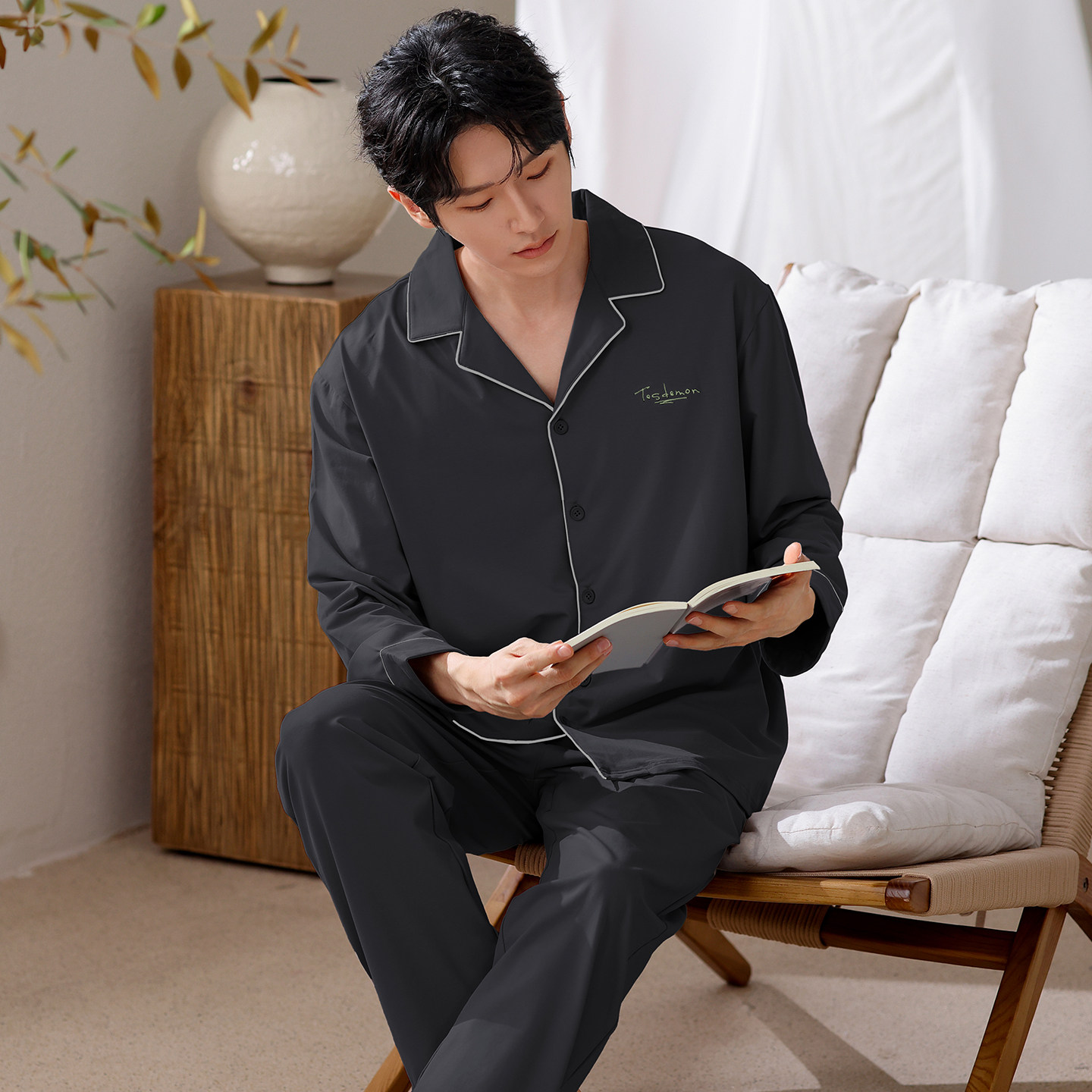 韩蜜蜜情侣睡衣男士纯色时尚简约居家黑色纯棉长袖长裤春季家居服