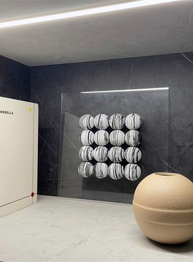 现代样板间家居软装饰品玻璃树脂创意工艺品书房Z