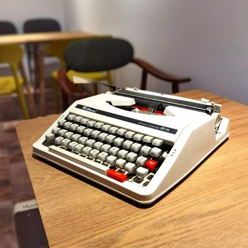 老式打字机飞鱼1980S白色英文机械正常使用中古旧物复古文艺礼物