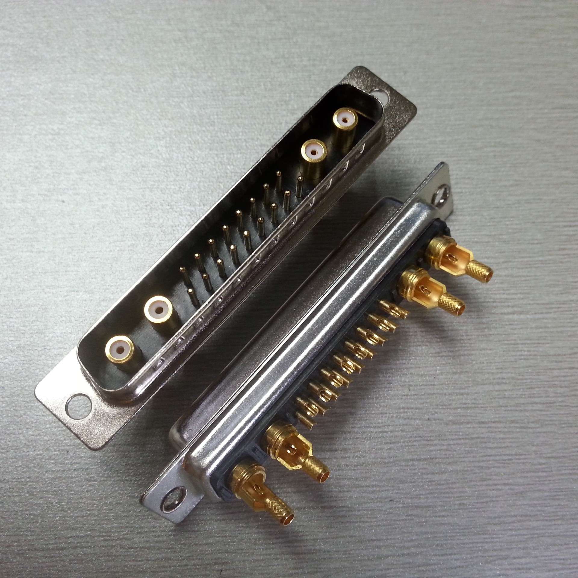 射频同轴21W4焊线式公头连接器 射频公座21W4焊接式插头 工业
