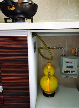 厨房在西北角黄色陶瓷葫芦底款乾字摆件火烧天门乾卦中式简约摆件