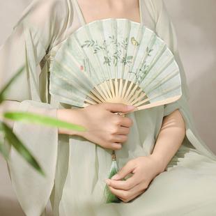 新中国风贝壳扇古风丝绸折叠手提式 刀扇夏 中国风照片大气古典风格