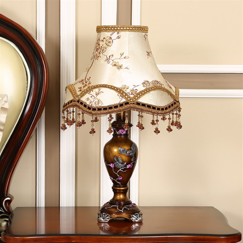 欧式台灯时尚浪漫复古创意装饰家用简约现代田园卧室床头灯可调光