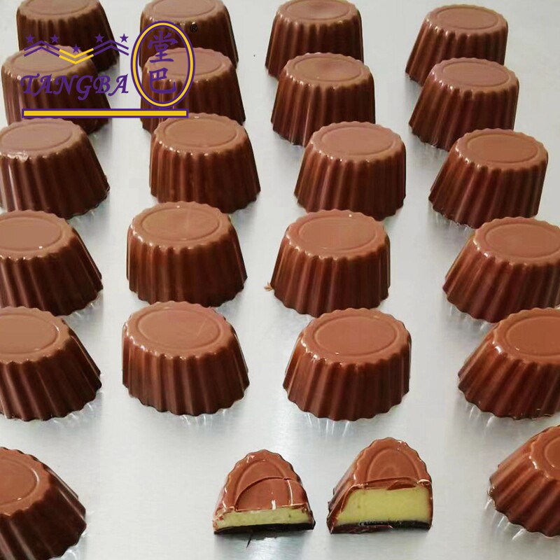 3.5cm 24连椭圆花边巧克力模具 PC-1003 椭圆形模 PC材料烘焙模具