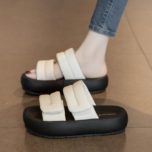 超火踩屎感孕妇一字 凉拖鞋 女夏季 外穿2024新款 w增高厚底沙滩凉鞋