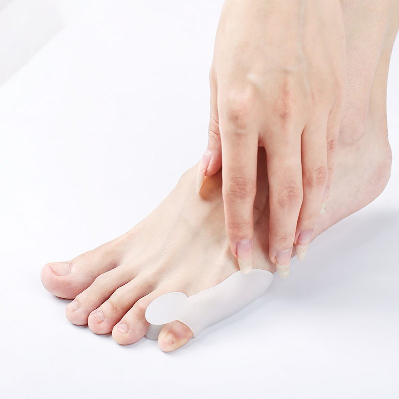 小脚趾尾趾内外翻防磨变形矫正器重叠保I护分趾器拇外翻重叠趾分