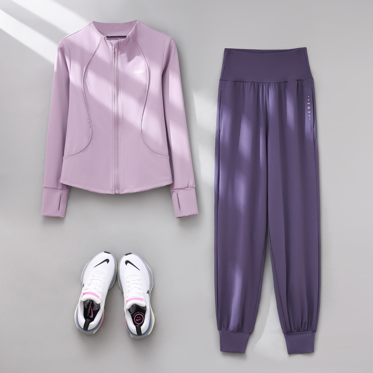 专业晨跑女健身服2025新款弹力宽松大码瑜伽服速干衣跑步运动套装