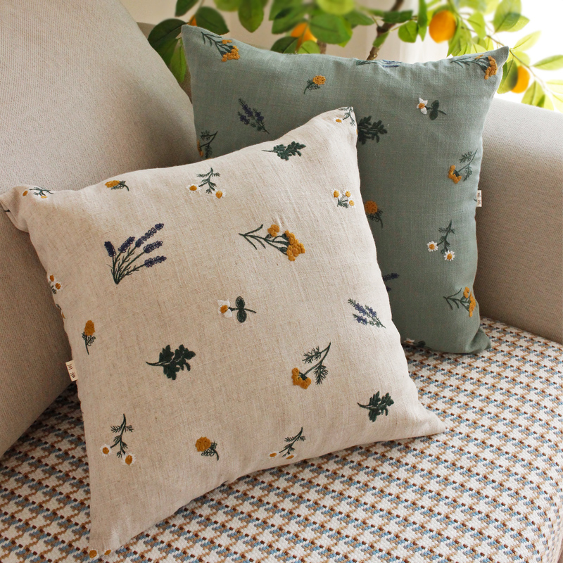 刺绣侘寂风抱枕亚k麻轻奢沙发腰靠垫小雏菊床头靠枕日式民宿抱枕