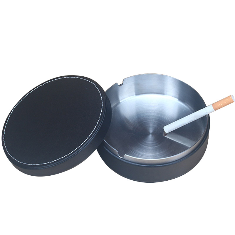 皮革不锈钢创意个性潮流带盖防飞灰客厅家用可爱办公室欧式烟灰缸
