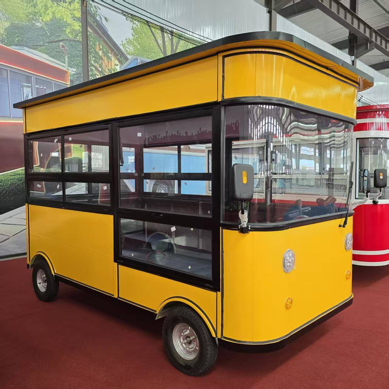 商用多功能电动四轮餐车早餐小吃售货车摆摊创业移动式店铺售卖车